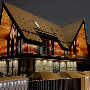 https://wrota-chalubinskiego.zakopanehotels.org